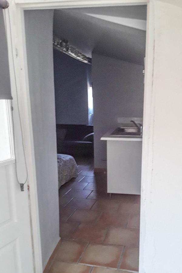 Apartment Entre Cevennes Et Camargue Montfrin